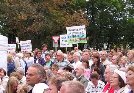 Rahvahulk Toompeal 20. augustil